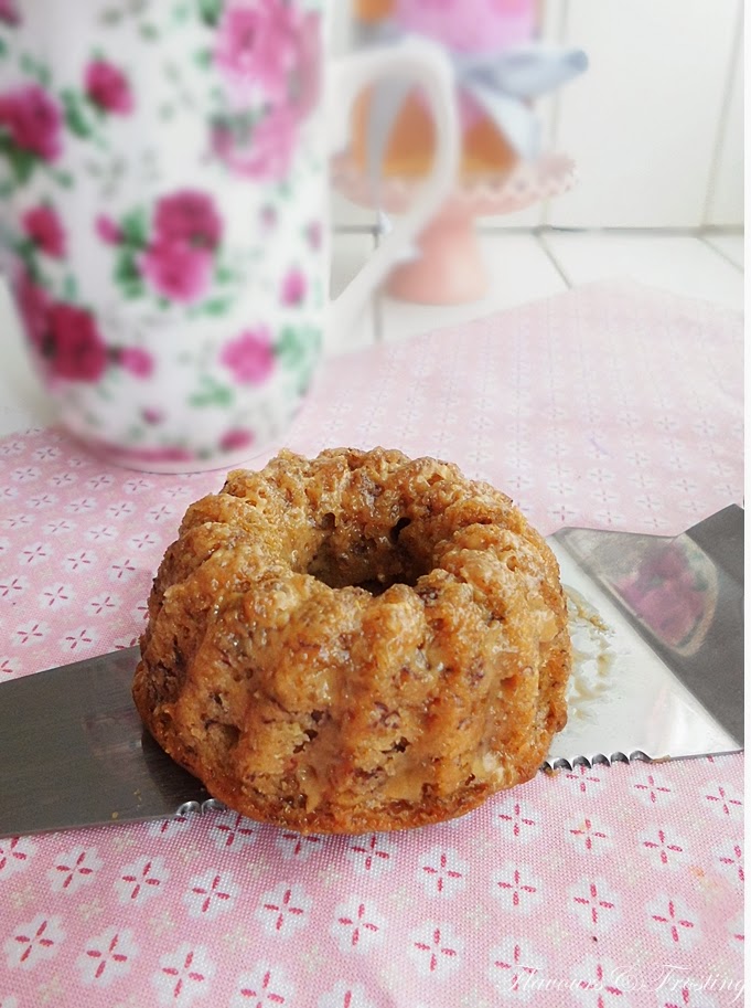 Banana Mini Bundt Cakes