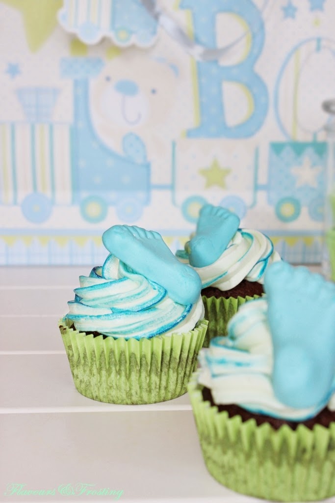 Chocolate Mint Cupcakes for a babyshower | FlavoursandFrosting.com
