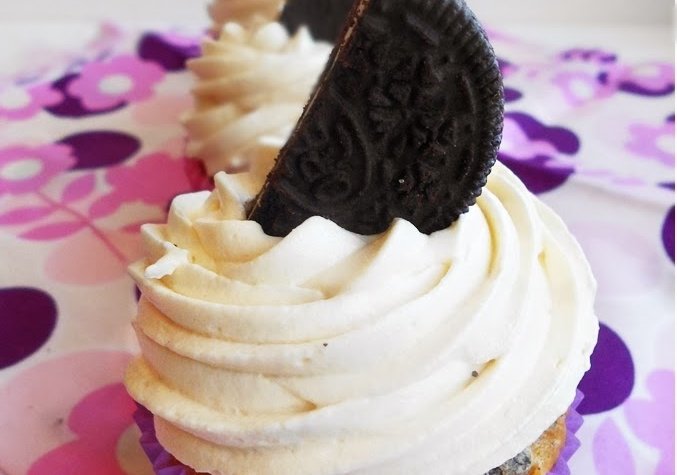 White Chocolate Oreo Cupcakes