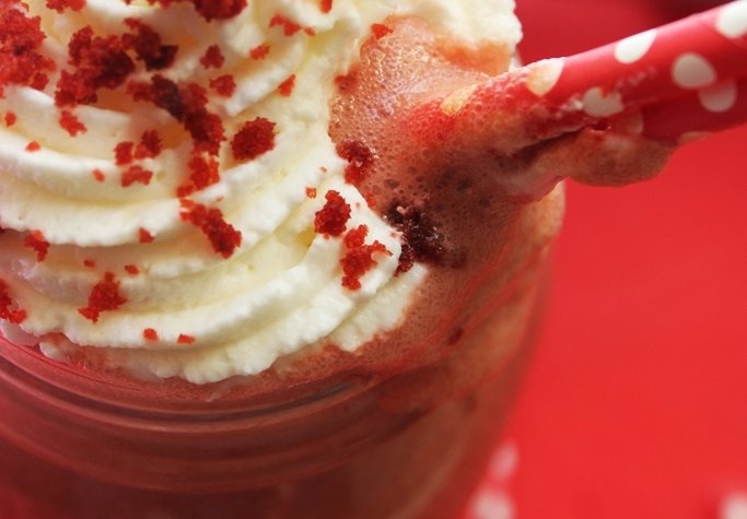 Red Velvet Milkshae recipe made with actual red velvet cake! Recipe from FlavoursandFrosting.com