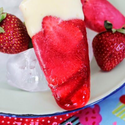 Jelly POPSICLE |fresh strawberries |vanilla custard