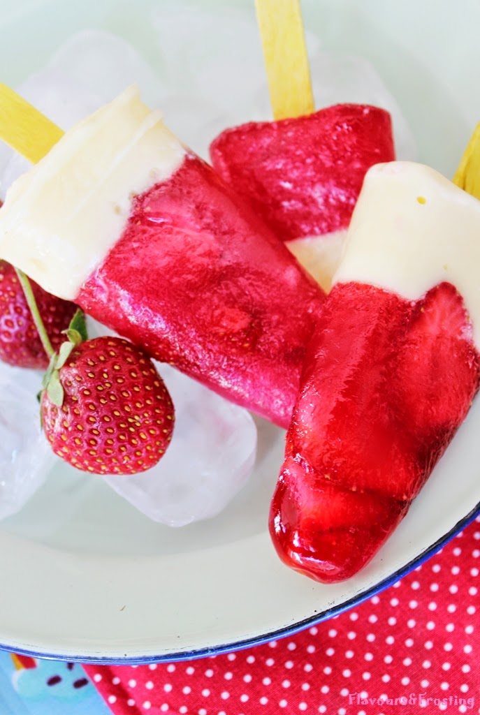 Jelly Popsicles with fresh strawberries