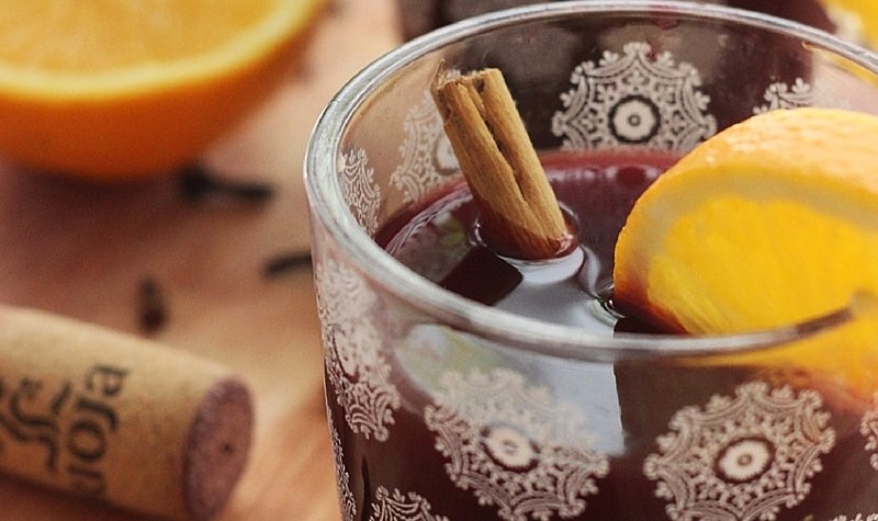 The perfect winter warmer - Gluehwein recipe a.k.a Mulled Wine. Can be made non alcoholic too!