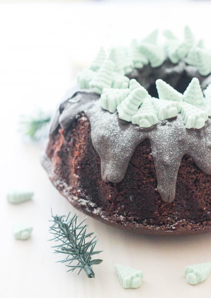 Chocolate Peppermint Bundt Cake | FlavoursandFrosting.com