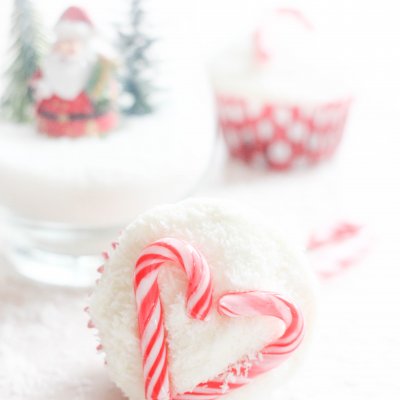 Christmas Coconut Candy Cane Cupcakes