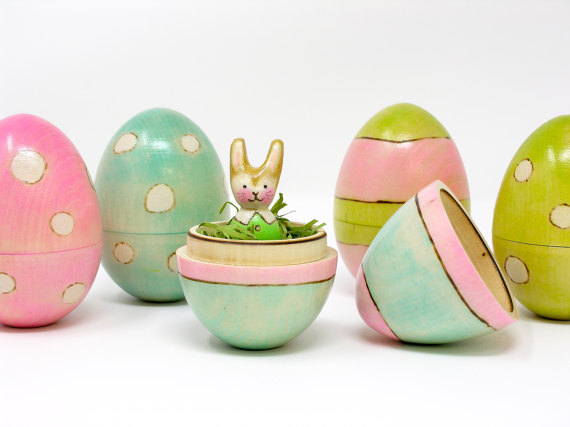 These are non edible cute Easter basket ideas to add to your kids Easter baskets this year.