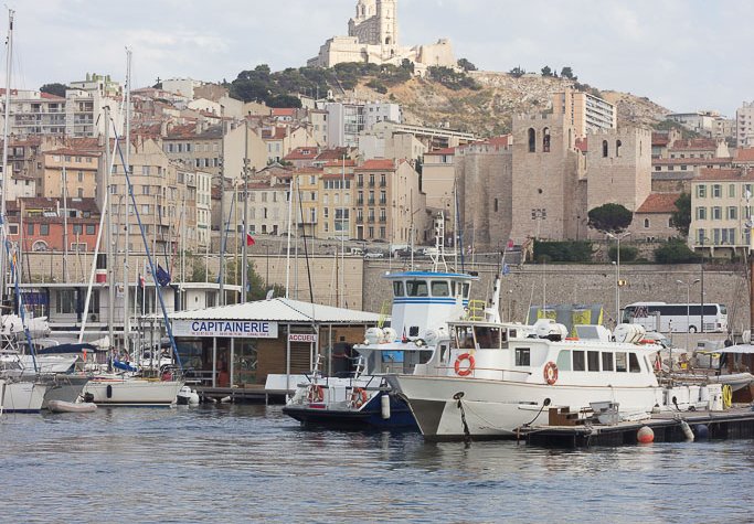 Guys! I urge you to visit Marseille when you are next in the south of France. We fell in love with this beautiful city situated in the French Riviera!