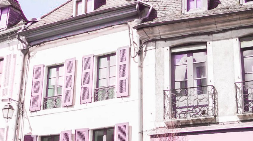 Here are a few things to do in Oloron Sainte Marie in the French Pyrenees. We loved browsing through the streets of the old historic town with beautiful views from Sainte Marie bridge and visiting Laulhere to buy their famous beret laulhere...