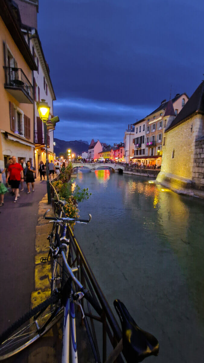 The old town of Annecy France comes alive at night