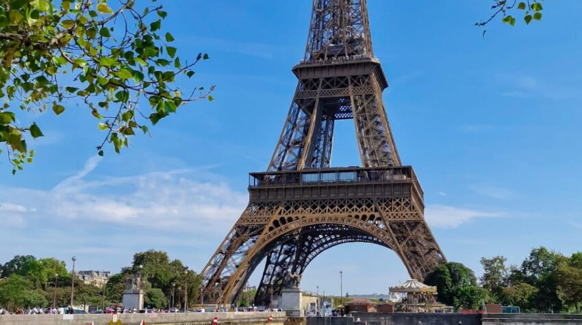 Eiffel tower in paris