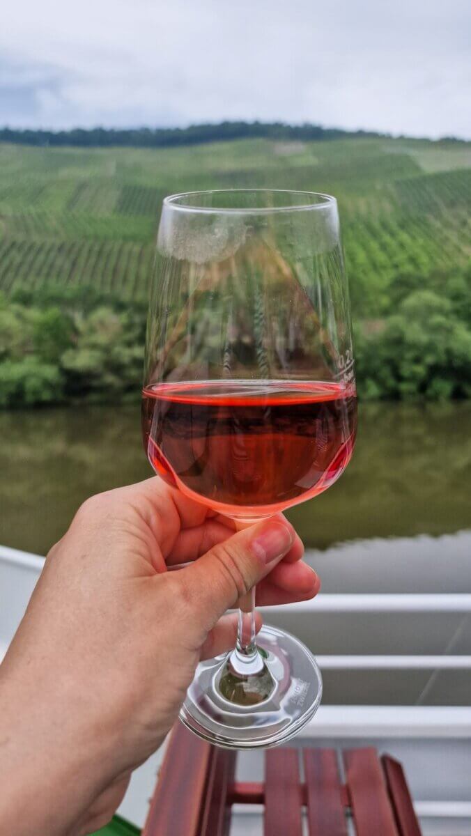 The Moselle Valley is celebrated for its exceptional rosé wines, particularly those crafted from Pinot Noir grapes. Bernkastel Kues Germany Moselle Valley