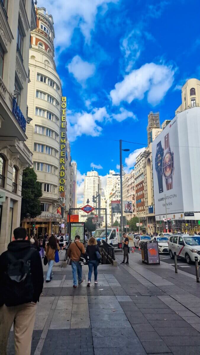 Best Places to eat in Madrid: Breakfast, Brunch, Lunch, Tapas & Dinner Guide Famous street in Madrid with shops, restaurants and theatres