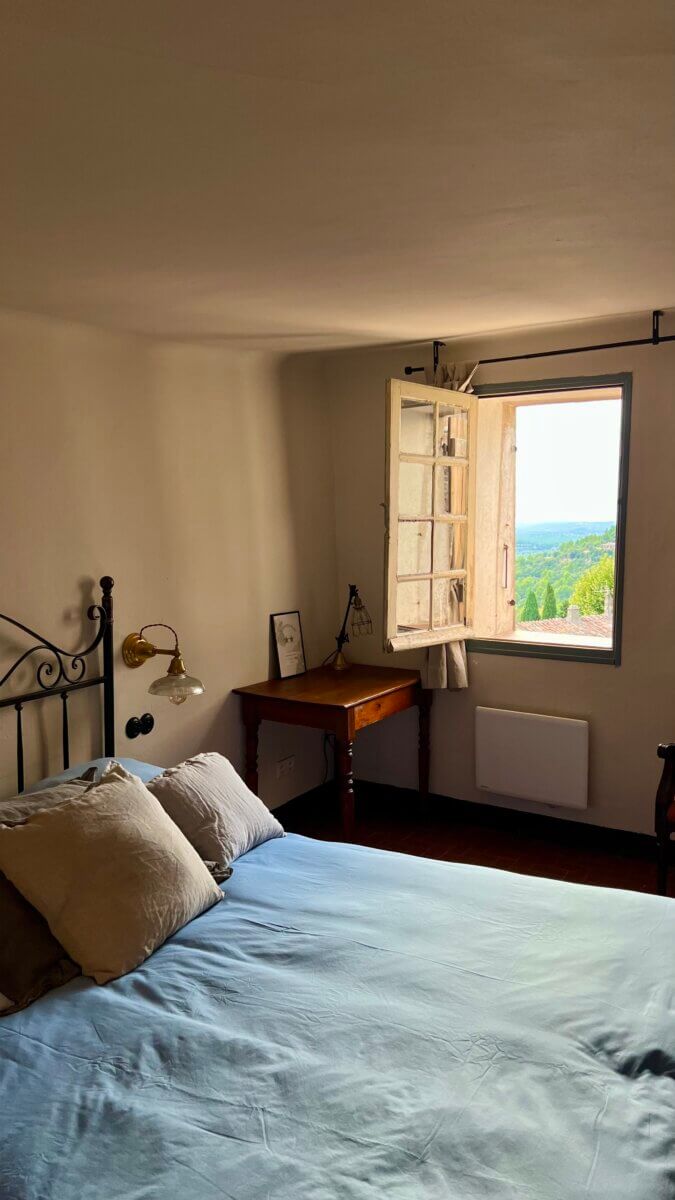Cozy room in Provence France