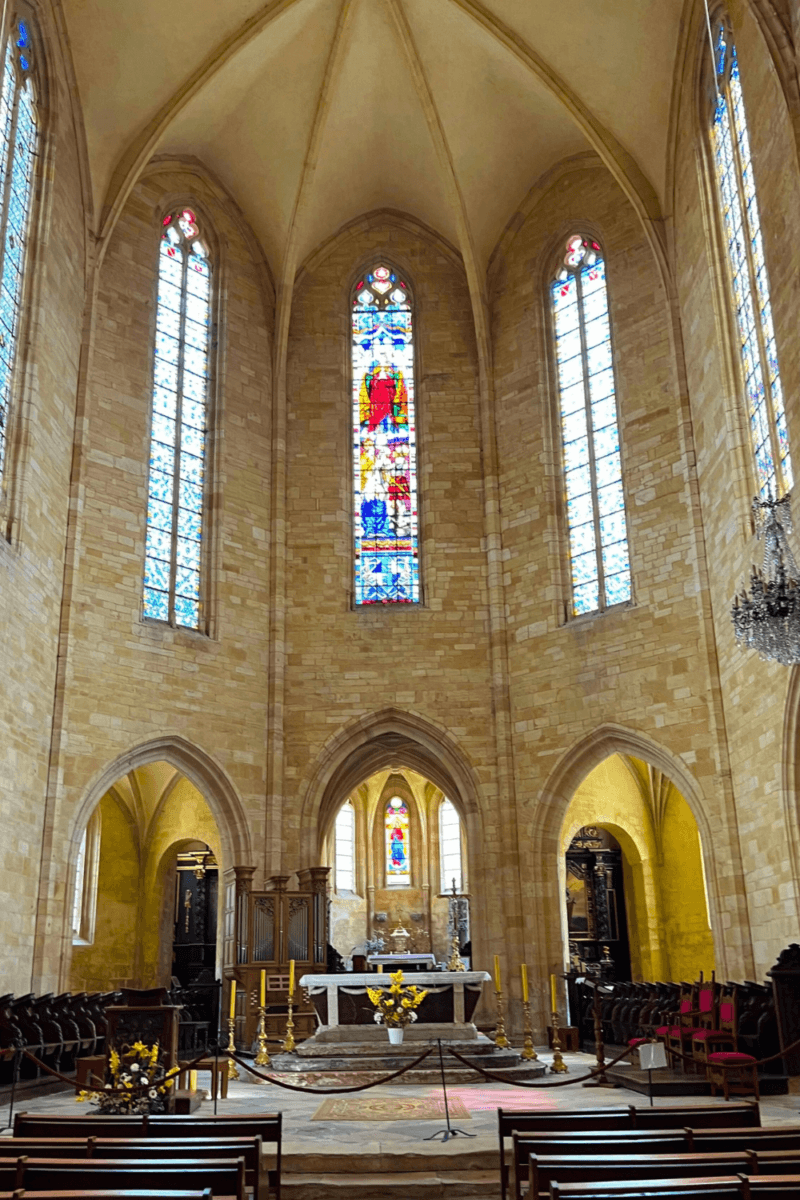 One Day in Sarlat la Caneda in Dordogne France: The Only Day Itinerary You Need!