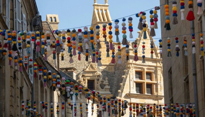 One Day in Sarlat la Caneda in Dordogne France: The Only Day Itinerary You Need!